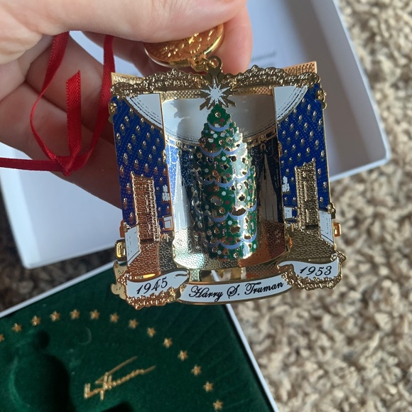 2018 White House Ornament - Picture 8 of 9